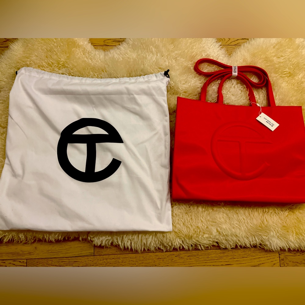 AUTHENTIC WITH RECEIPTS & TAGS RED LARGE TELFAR SHOPPING BAG PURSE